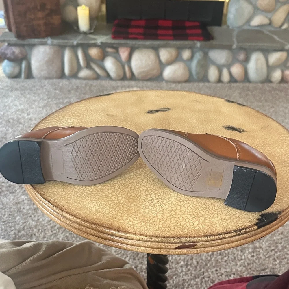 Brino Marc boys seess shoes in excellent condition- lightly worn.